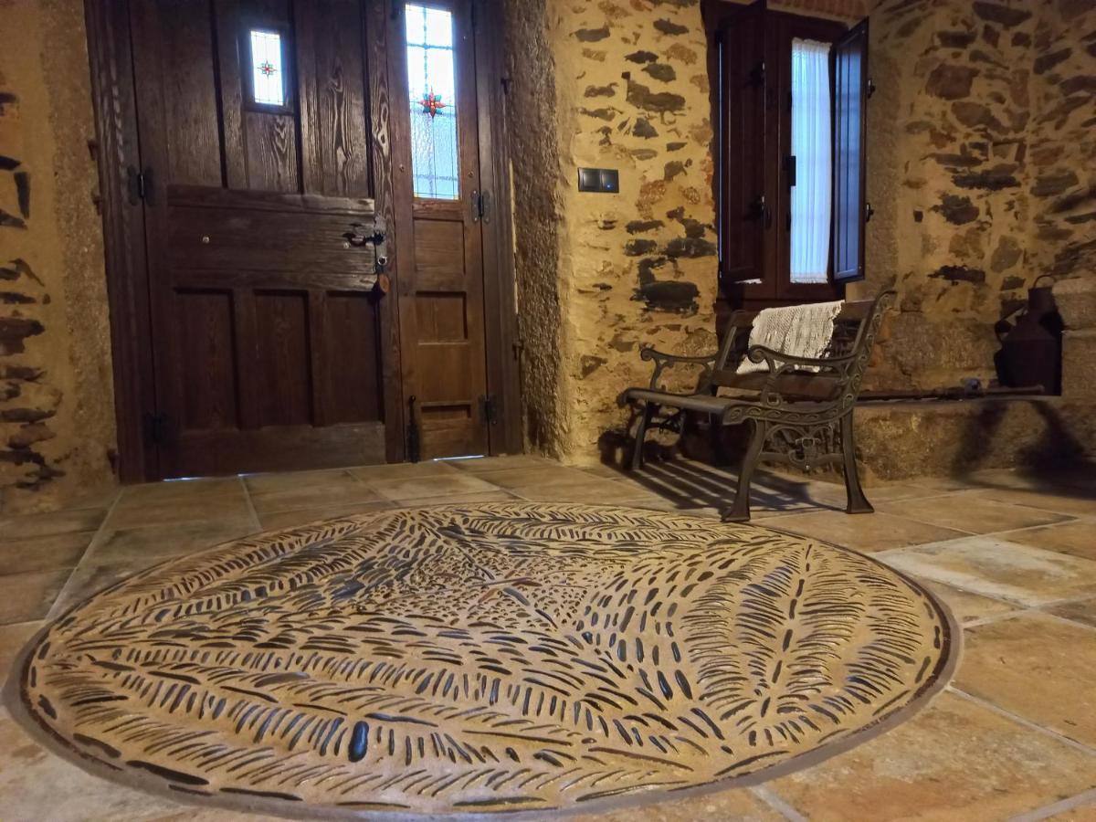 Casa Rural La Moraquintana Villa Santibanez el Bajo Buitenkant foto
